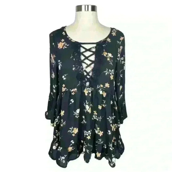 Altar’d State Black Floral Laced up Tunic Flared Sleeve Dress. Size Medium - Picture 1 of 7